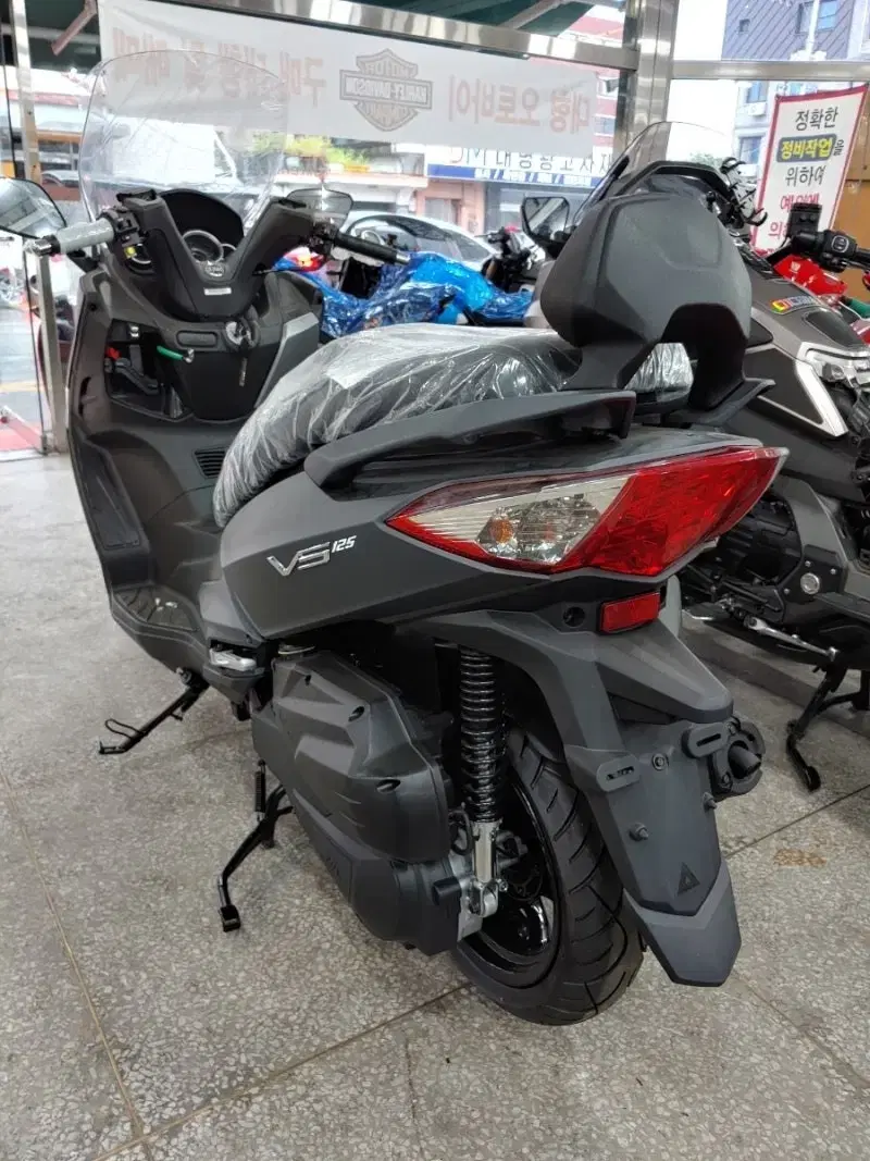 vs125, nmax,pcx,조이맥스,xmax,포르자,보이져